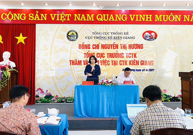 Đoàn công tác của Tổng cục trưởng Tổng cục Thống kê giám sát Tổng điều tra Kinh tế năm 2021